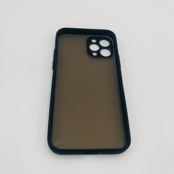 Brand New iPhone 12 Pro Matt Silicone Case / Phone Accessory - Picture 5 of 7